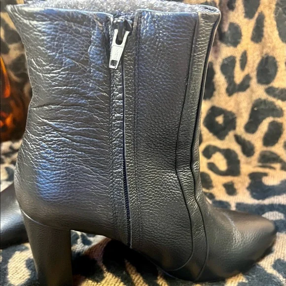 NWT Veronica beard Marla tumbled calf black boots - Picture 8 of 14
